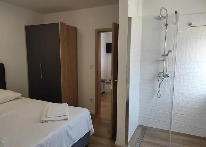 Joy I Daire Šibenik